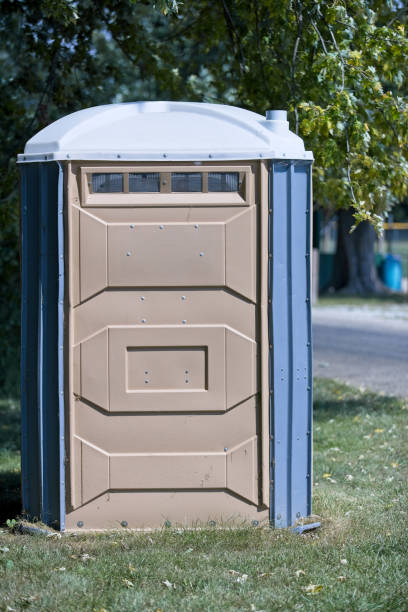 Best Affordable portable toilet rental  in Warren, MN